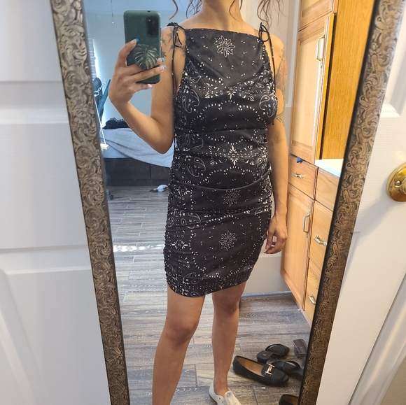 Hello Molly Lioness Wild Wild West Mini Bandana dress in satin - Picture 6 of 14